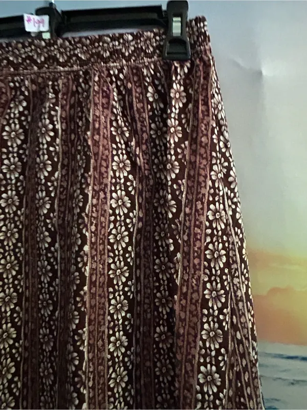 Women’s Boho Floral Printed Brown & White Maxi Skirt MD - Image 3