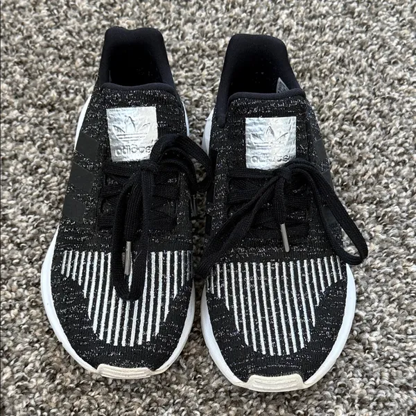 Adidas Monochrome Knit Sneakers - Image 2