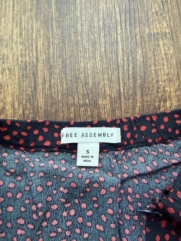 Women’s Free Assembly Black and Red Spotted Skirt - Size S - Image 3
