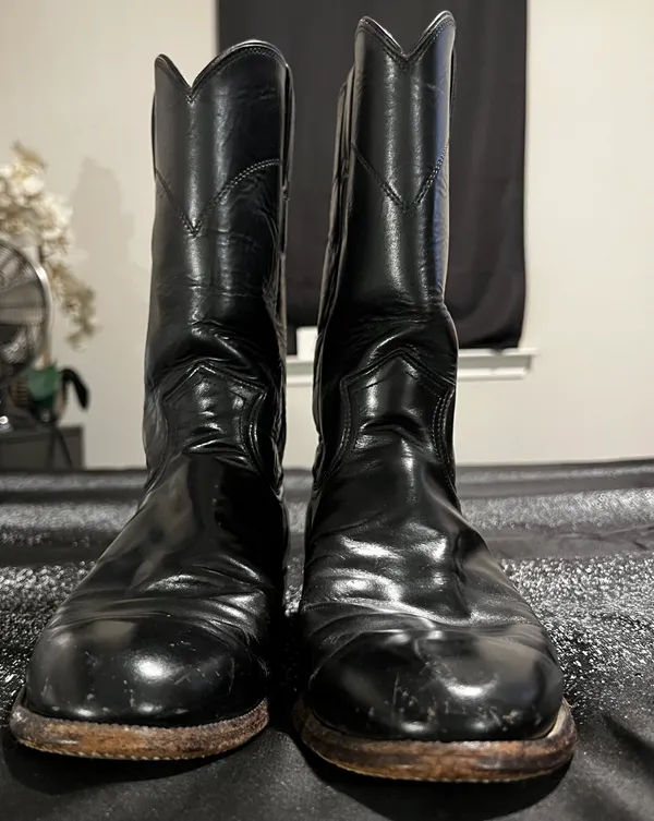 Justin Boots Womens sz7.5 cowboy boots - Image 5