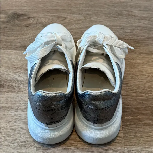 Sneakers - Image 4
