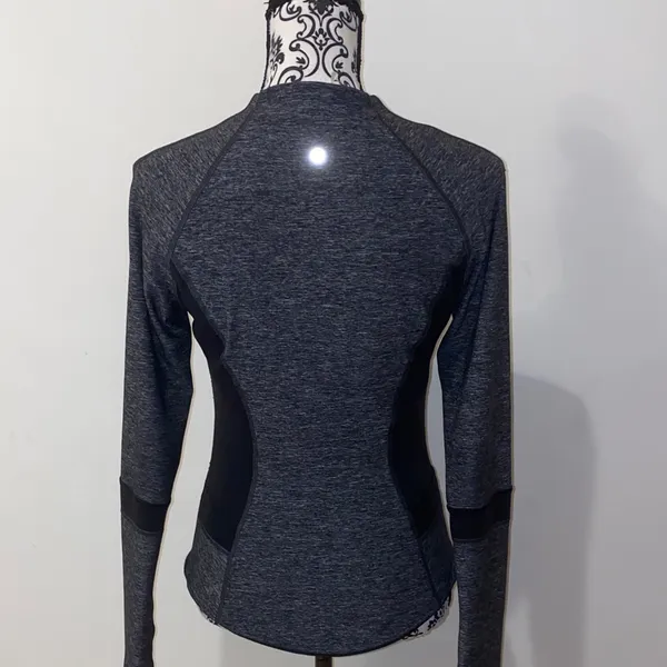 Lululemon Athletica Reversible Find Your Bliss Jacket Size 6 - Image 12