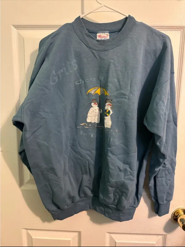 Hanes Blue Sweatshirt with Snowman Beach Graphic - Image 2