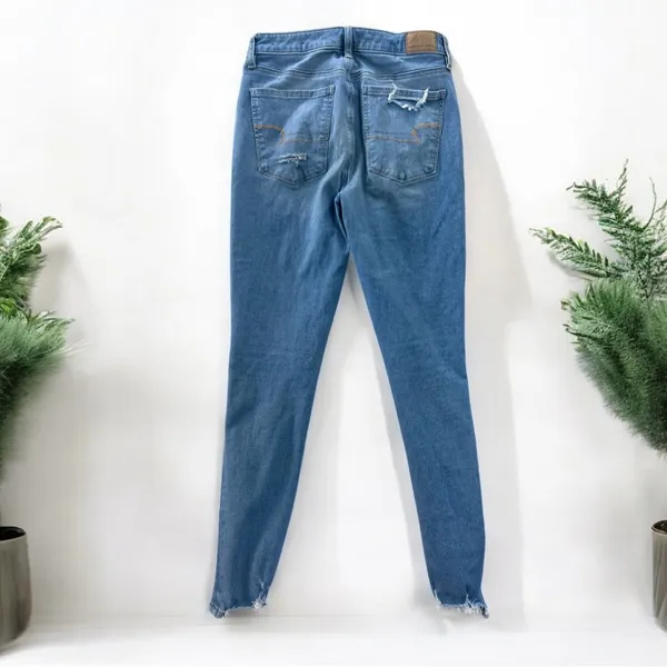American Eagle The Dream Jean Super High-Rise Jegging Size 6 - Image 2