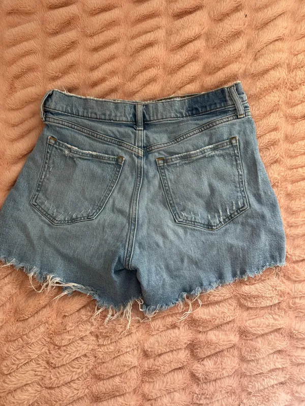 Abercrombie 4 inch mom short high rise - Image 3