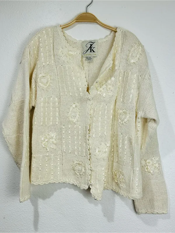 Cream Textured Button - Image 5