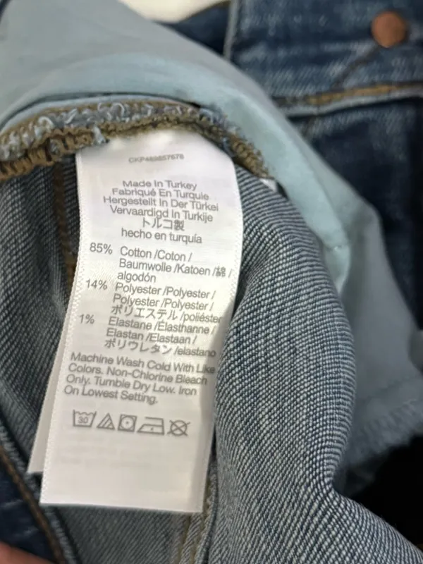 Madewell Kick Out Crop Jeans in Lenoir Wash - Image 6
