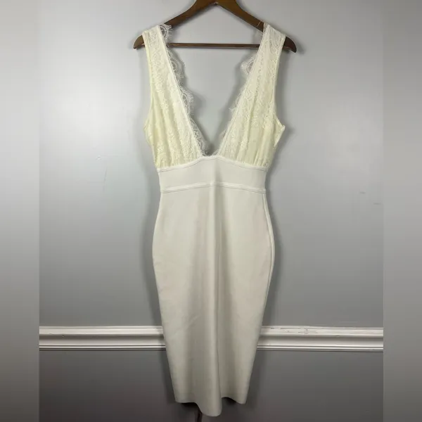 New House of CB London Ria White Lace Bridal Rehearsal Cocktail Bandage Dress M - Image 4