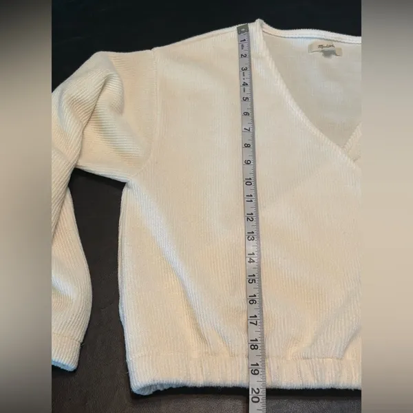 Madewell Cream V-Neck Women's Sweater - Image 10
