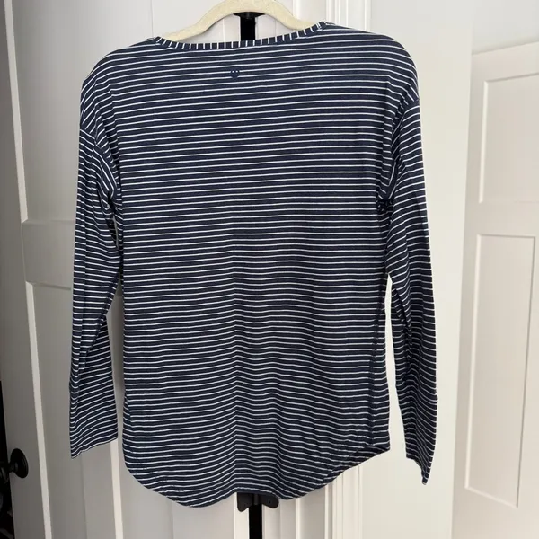 Lululemon navy blue‎ white stripe long sleeve top - Image 4