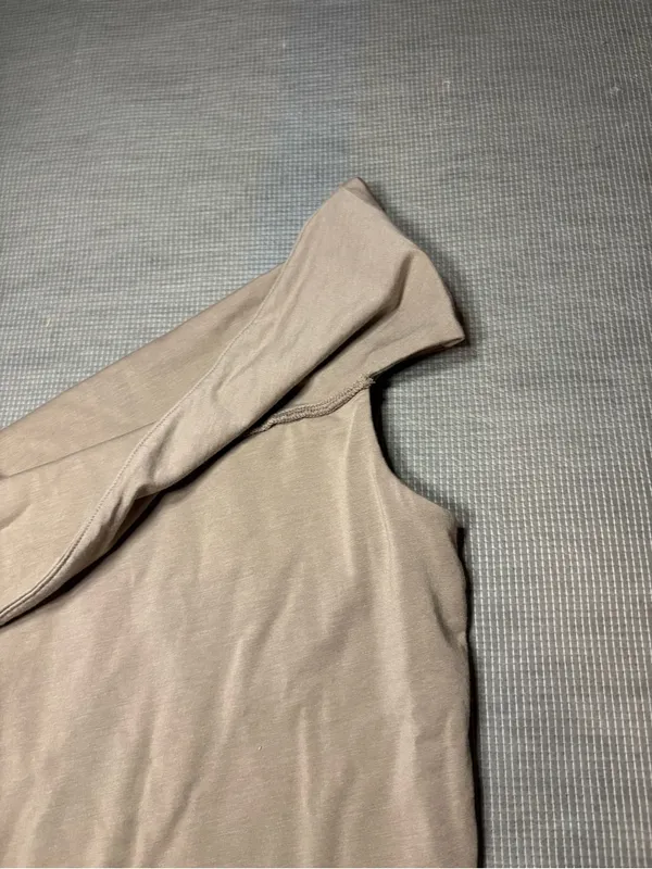 Abercrombie & Fitch Asymmetrical One-Shoulder Ribbed Top Taupe one shoulder Sz S - Image 6