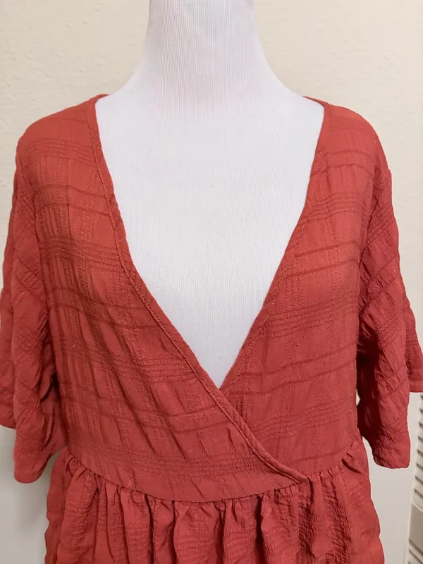 Nordstrom Rack 5/$30 🎈 medium Rust Terracotta Textured Faux-Wrap Babydoll Dress - Image 2