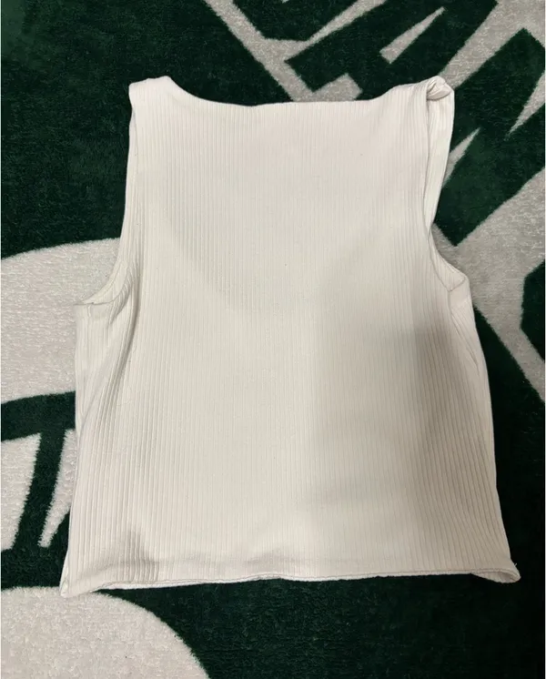 Forever 21 White Tank Top Cropped Ribbed - Image 3