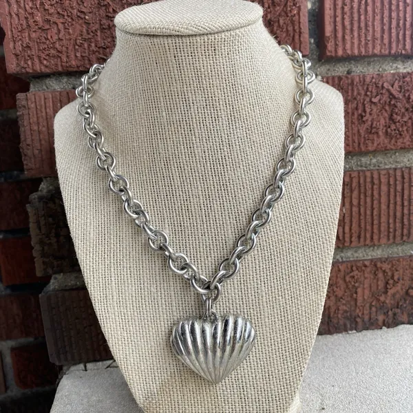 Anne Klein Authentic Ribbed Heart Silver Tone‎ Vintage 80's Necklace Link Toggle - Image 6