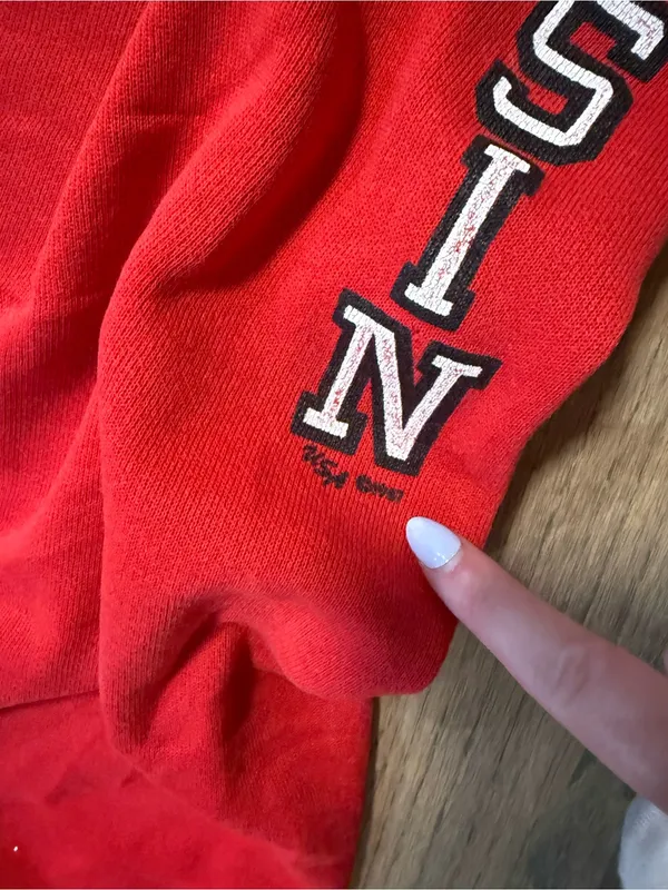 Wisconsin Badgers Vintage Red Jogger Pants Size Medium - Image 4