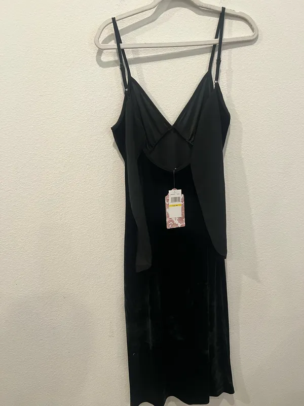 Black Velvet Slip Dress with Spaghetti Straps - Image 2