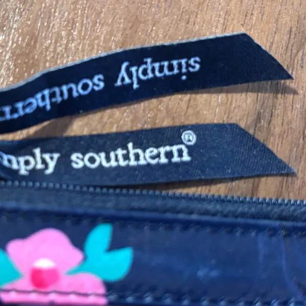 Simply Southern Navy Pink Floral Id & Coin Key Chain Wallet. Great Condition. - Image 4
