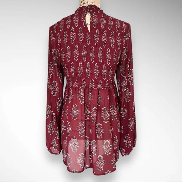 XHILARATION Women's Burgundy Floral Paisley Semi Sheer Smocked Tunic | EUC - Image 4