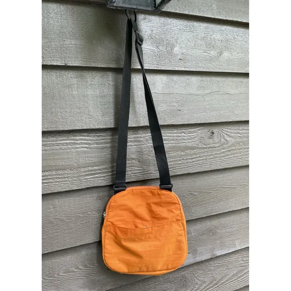 Baggallini Orange Nylon Crossbody Bag Lightweight Travel Purse NWOT - Image 4