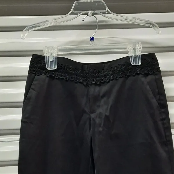 Old Navy Women Pants Size 6 Black Straight Leg Casual Cotton Stretch Slacks - Image 4