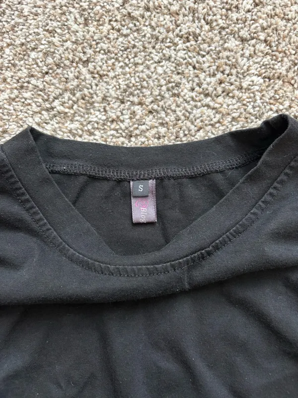 Cropped Workout Tank Black - Image 3