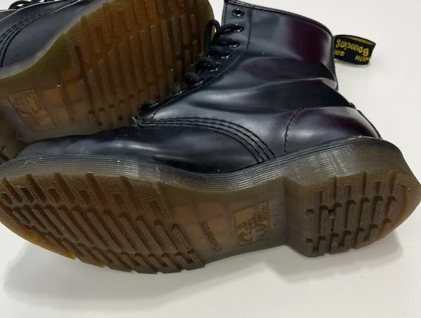 Dr. Martens 1460 Smooth Leather Lace Up Boots Size 6 - Image 11