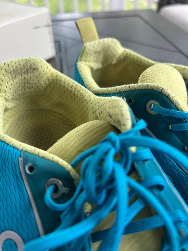 On Running On Cloud Cloudflyer blue yellow maui lemon running trainers size 10 - Image 7