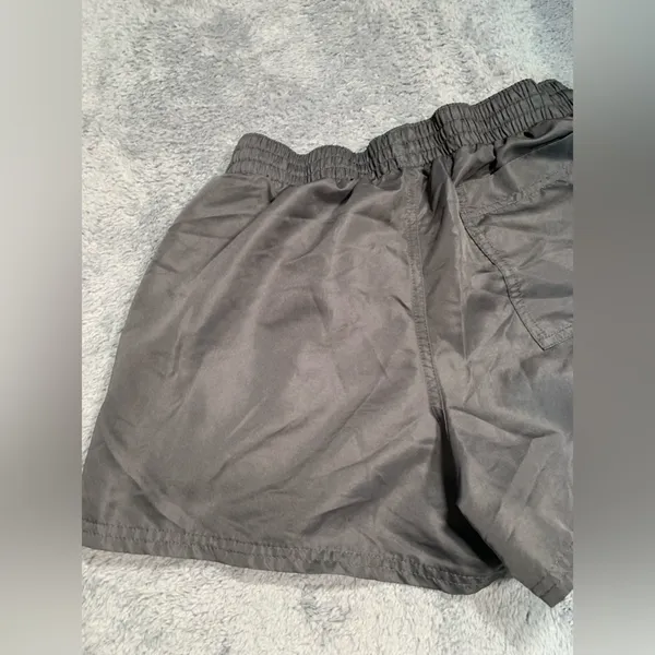 Nike athletic shorts medium gray - Image 8