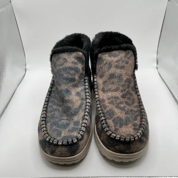 Hey Dude Denny Leo Beige Shoes Size 9 women’s ankle boots - Image 3