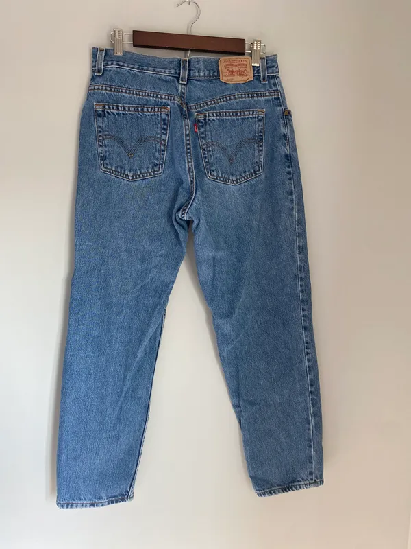 Levi’s Vintage 550 High-Waisted Classic Relaxed Jeans - Image 9