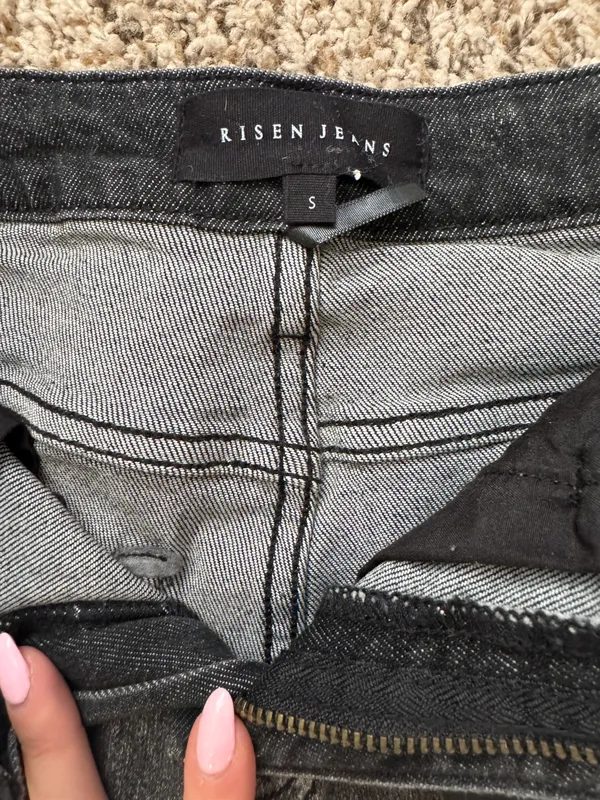 Risen Shorts - Image 2