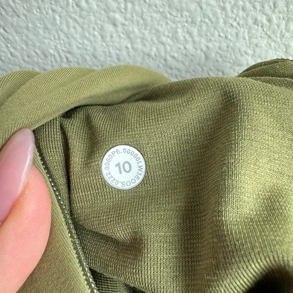 Lululemon Instill Jacket Women 10 Bronze Green Stretch Thumbhole Athleisure Nulu - Image 4
