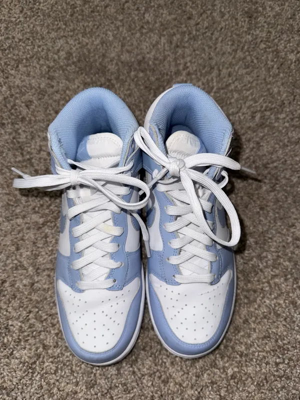 Nike Dunks High-Top - Image 2