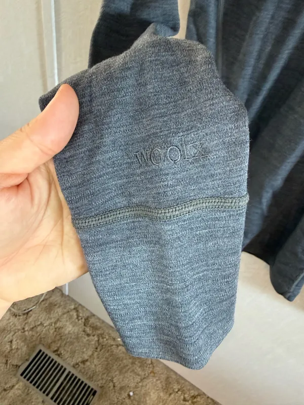 Woolx Women's Merino Wool Long Sleeve Shirt Gray Base Layer Size Small - Image 4