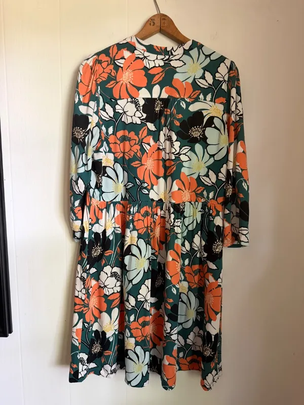 Maeve Anthropologie Juno Dress Tropical Floral Small Bold Flowy Relaxed V-Neck - Image 9