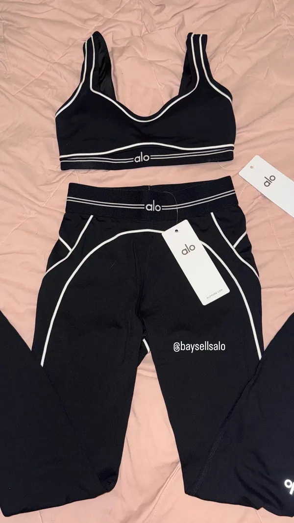 Black Alo Yoga Leggings XS - Image 4
