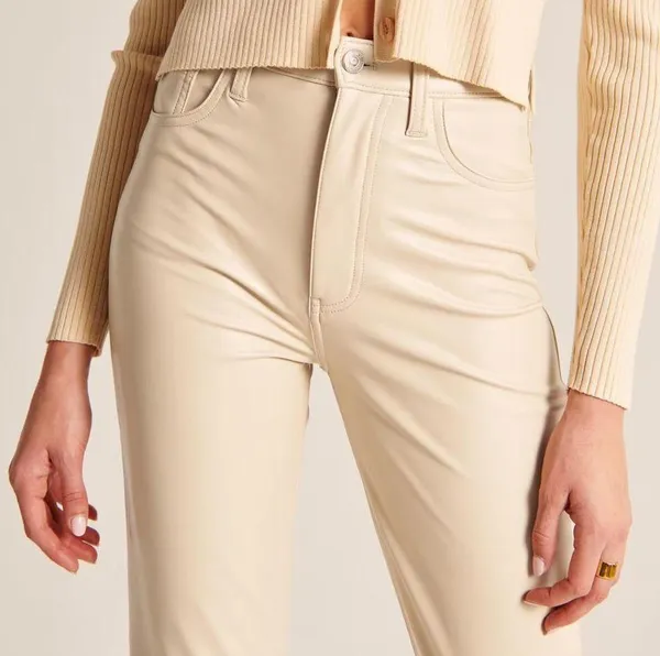 Abercrombie Vegan Leather 90s Straight Pant in Cream - Image 4