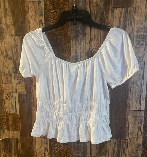 Planet Gold NWT women's ruffled cropped blouse size small bright white - Image 3