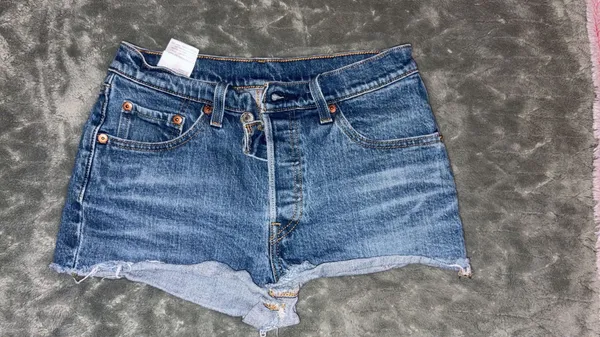 Levi’s Shorts - Image 2