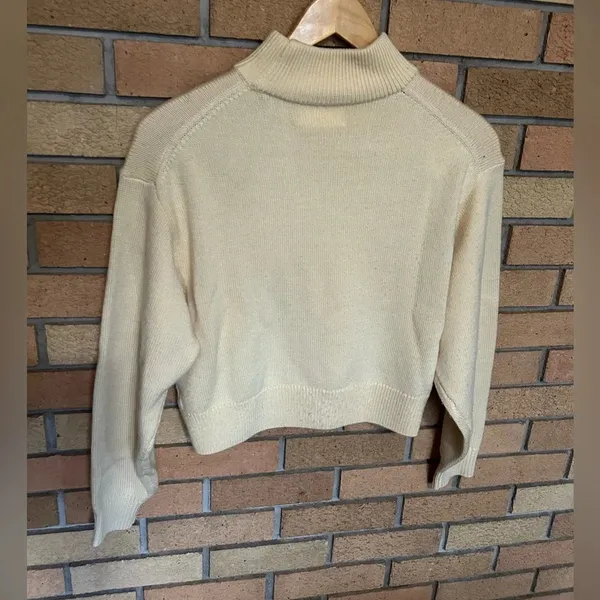 Aritzia Wilfred Free Harper Mock Neck Crop Knit 100% Wool Crop Sweater Size XS - Image 2