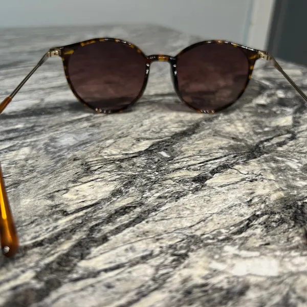 Tortoise Shell Sunglasses Brown - Image 6