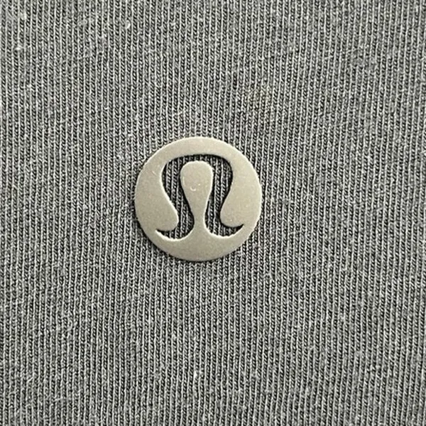 Lululemon Women's Black V-Neck Short Sleeve Slim Casual Tee T Shirt Top Size 4 - Image 3