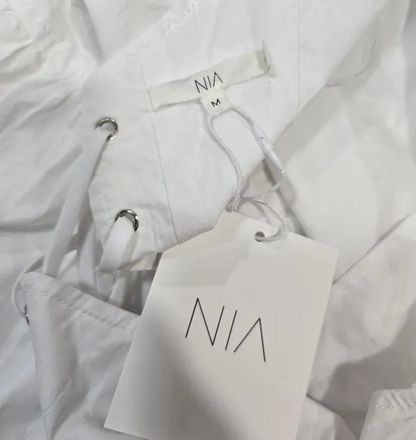 NIA Tamara Dress in White - Image 11