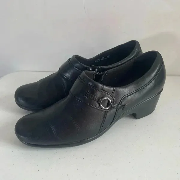 Clarks Genette Arc Womens Heeled Loafers by CLARKS‎ Size: 9M Bootie EUC! - Image 3