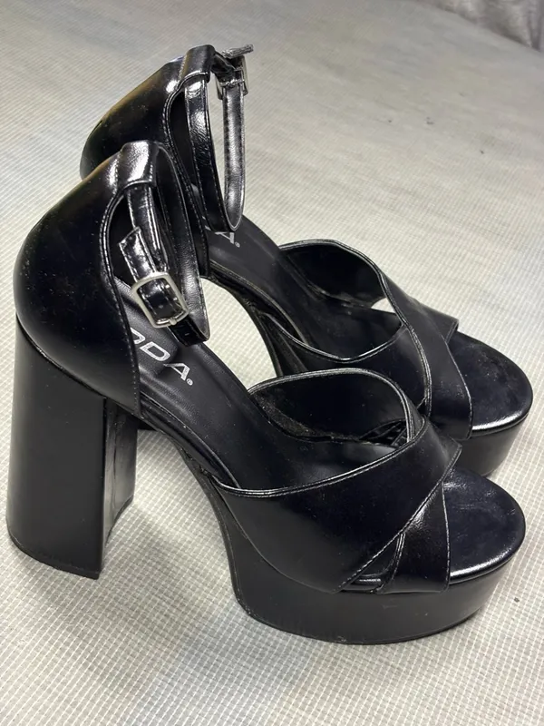 Soda Black Platform Ankle-Strap Sandals - Image 4