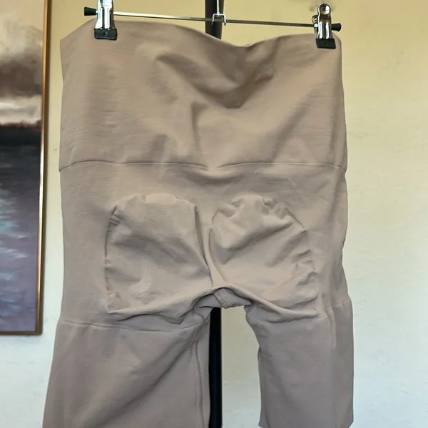 SKIMS SEAMLESS SCULPT BUTT LIFTING SHORT size S‎ Sienna - Image 5