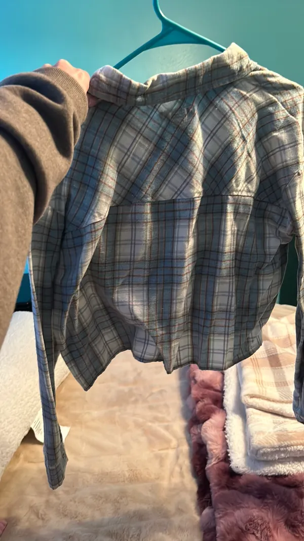 tilly’s cropped flannel  - Image 2
