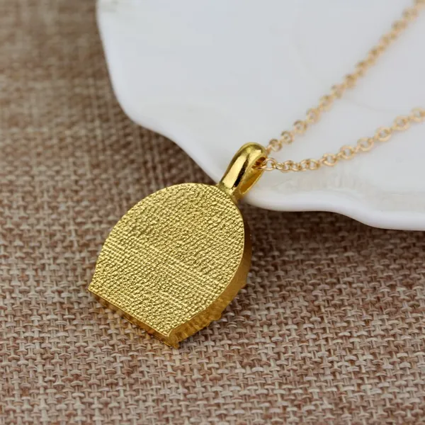 Gold Hobbit Hole, Lord of The Rings Pendant Locket Necklace - Green Door - Image 3