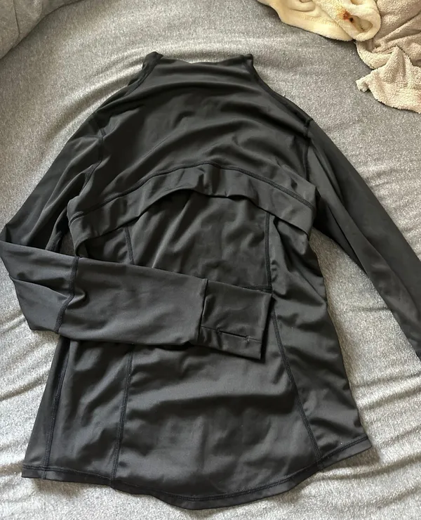 Amazon Jacket - Image 5