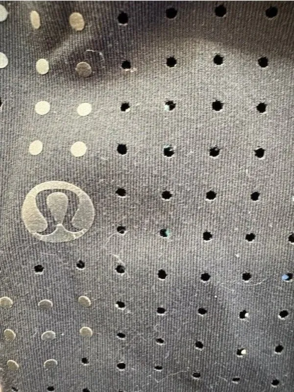 Lululemon Black Laser-Cut Detail‎ High-Rise Leggings Size 8 - Image 4